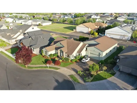 867 Corsair Drive Independence OR 97351