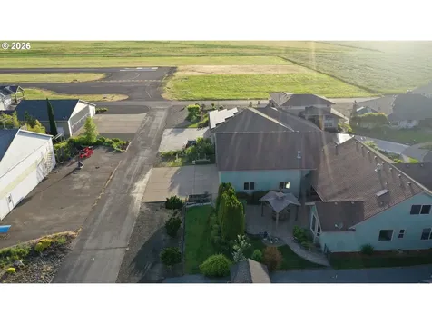 867 Corsair Drive Independence OR 97351