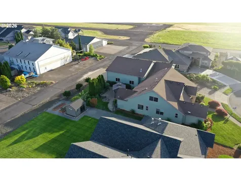 867 Corsair Drive Independence OR 97351