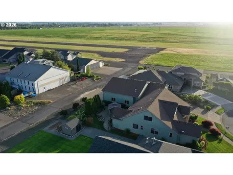 867 Corsair Drive Independence OR 97351