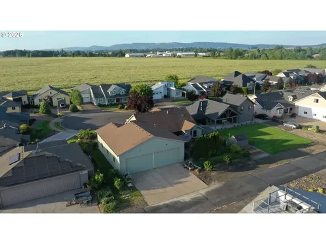 867 Corsair Drive Independence OR 97351