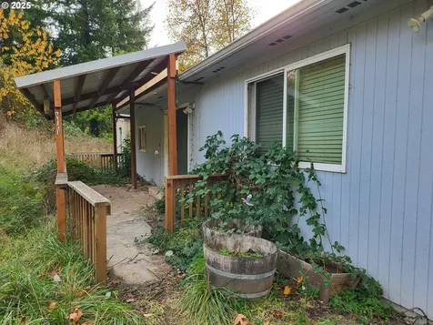 32525 SE Moss Hill Road Estacada OR 97023