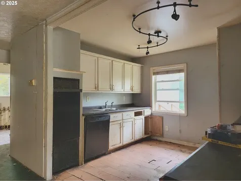 32525 SE Moss Hill Road Estacada OR 97023