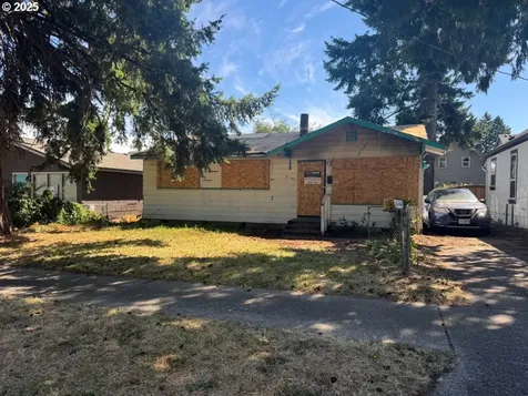 8162 N Druid Avenue Portland OR 97203