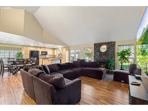 3135 SE Brian Street Hillsboro OR 97123