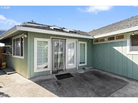 3135 SE Brian Street Hillsboro OR 97123