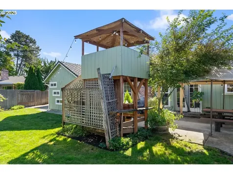 3135 SE Brian Street Hillsboro OR 97123