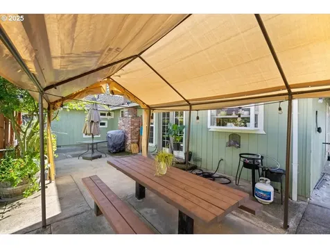 3135 SE Brian Street Hillsboro OR 97123
