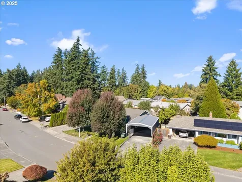 3135 SE Brian Street Hillsboro OR 97123