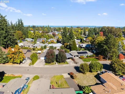 3135 SE Brian Street Hillsboro OR 97123