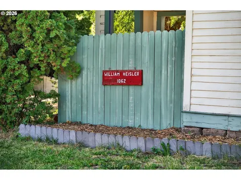 381 N Main Street Dufur OR 97021