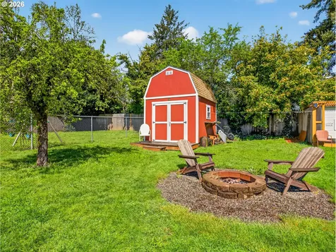 12507 SE Kelly Street Portland OR 97236