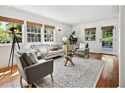 2348 Summit Drive Lake Oswego OR 97034