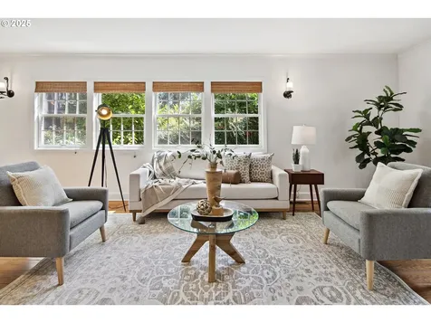 2348 Summit Drive Lake Oswego OR 97034