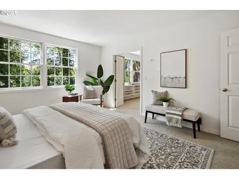 2348 Summit Drive Lake Oswego OR 97034