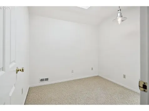 2348 Summit Drive Lake Oswego OR 97034