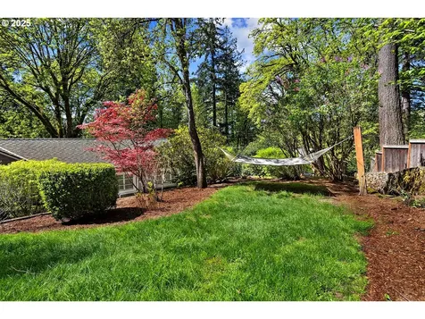 2348 Summit Drive Lake Oswego OR 97034
