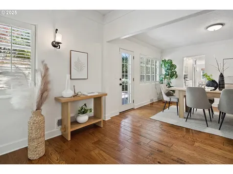 2348 Summit Drive Lake Oswego OR 97034