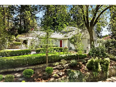 2348 Summit Drive Lake Oswego OR 97034