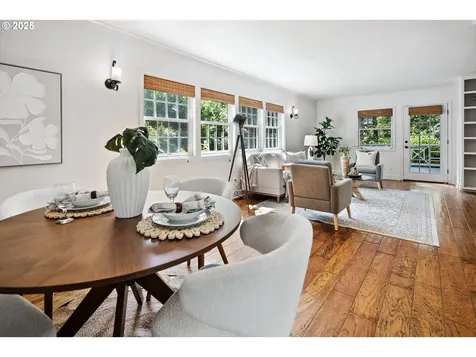 2348 Summit Drive Lake Oswego OR 97034