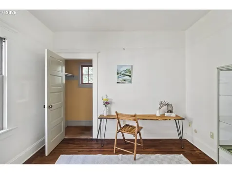 6840 NE Garfield Avenue Portland OR 97211