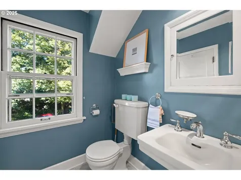 3004 NE 15th Avenue Portland OR 97212
