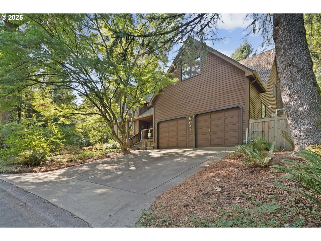 1 Icarus Loop Lake Oswego OR 97035