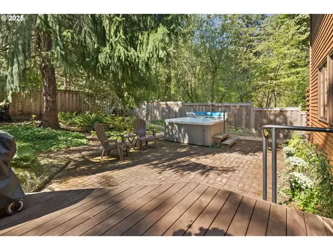 1 Icarus Loop Lake Oswego OR 97035