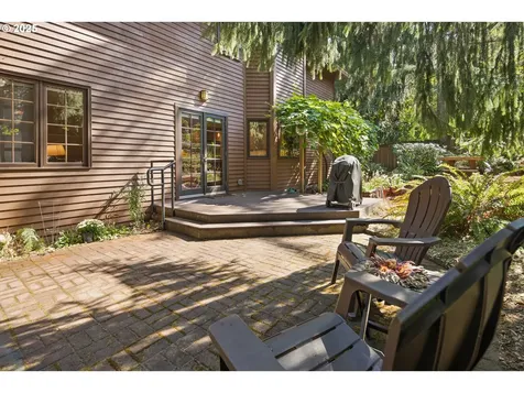 1 Icarus Loop Lake Oswego OR 97035
