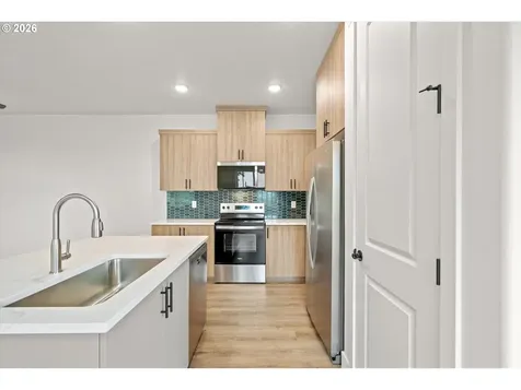 16151 Serres Farms Way Oregon City OR 97045