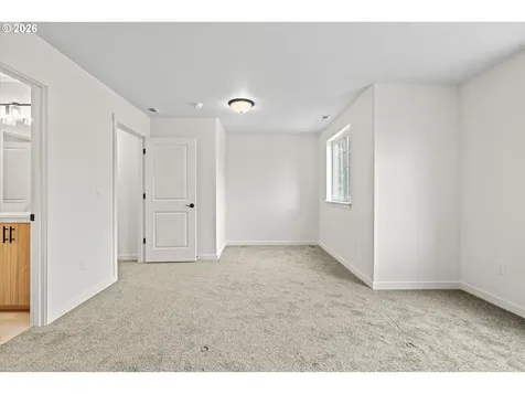 16151 Serres Farms Way Oregon City OR 97045