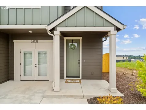 16151 Serres Farms Way Oregon City OR 97045