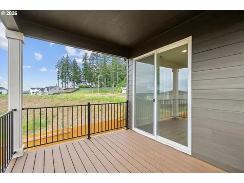 16151 Serres Farms Way Oregon City OR 97045