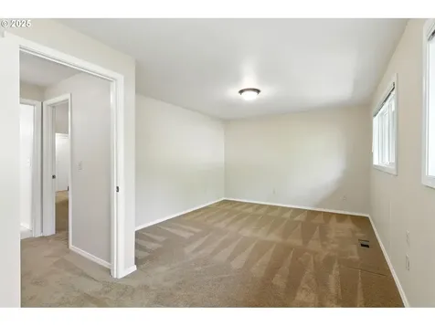 15025 NW Oakhills Drive Beaverton OR 97006