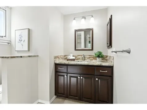 15025 NW Oakhills Drive Beaverton OR 97006