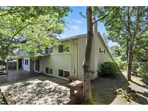 15025 NW Oakhills Drive Beaverton OR 97006