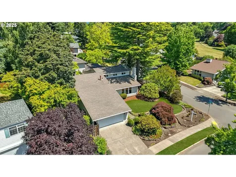 15025 NW Oakhills Drive Beaverton OR 97006
