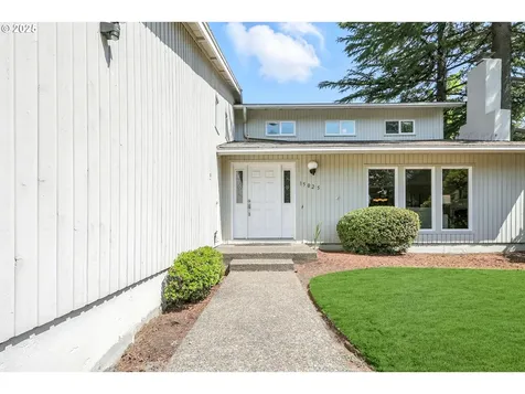 15025 NW Oakhills Drive Beaverton OR 97006