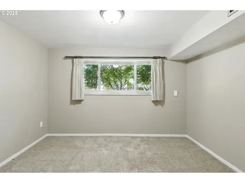 15025 NW Oakhills Drive Beaverton OR 97006