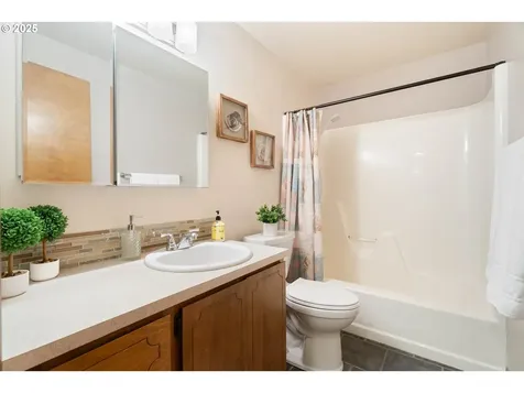 1480 SE Jacquelin Drive Hillsboro OR 97123