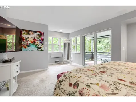 1719 NW Miller Hill Court Portland OR 97229