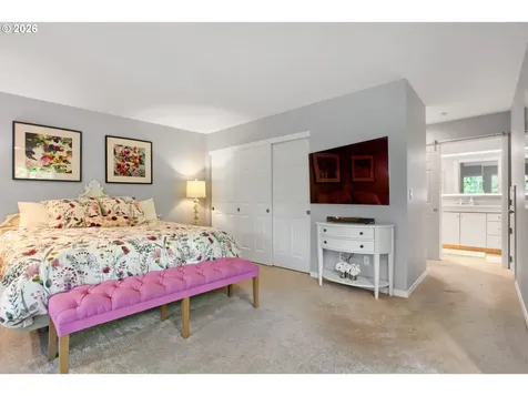 1719 NW Miller Hill Court Portland OR 97229