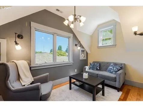 6119 N Villard Avenue Portland OR 97217