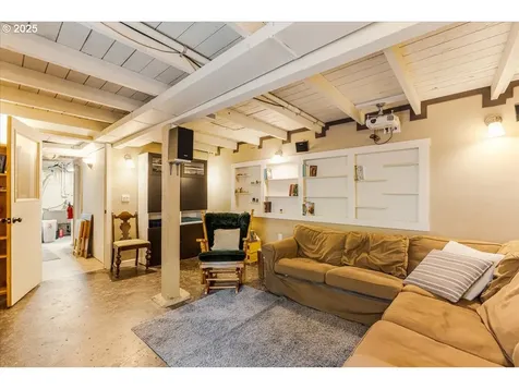 6119 N Villard Avenue Portland OR 97217