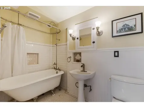 6119 N Villard Avenue Portland OR 97217