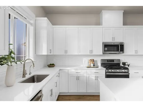 15404 NW Orchid Street Portland OR 97229