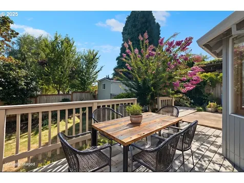 2130 Long Street West Linn OR 97068