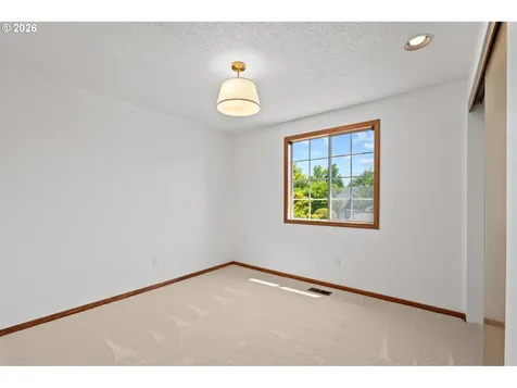 2233 NW 159th Place Beaverton OR 97006