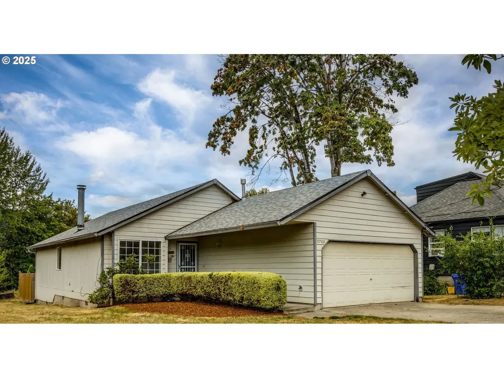 9702 N Edison Street Portland OR 97203