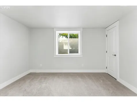 2505 N Winchell Street Portland OR 97217